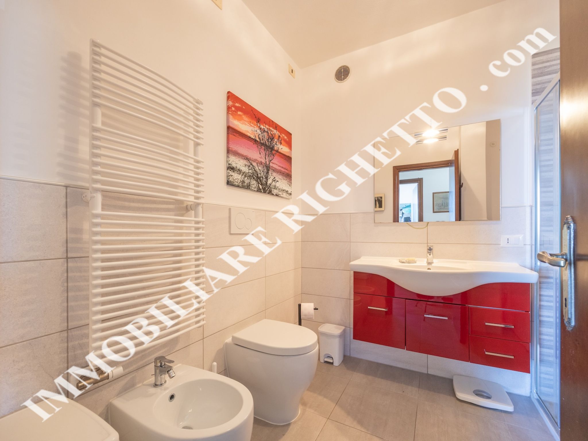 offerta immobile in vendita Ampio appartamento con VISTA LAGO.