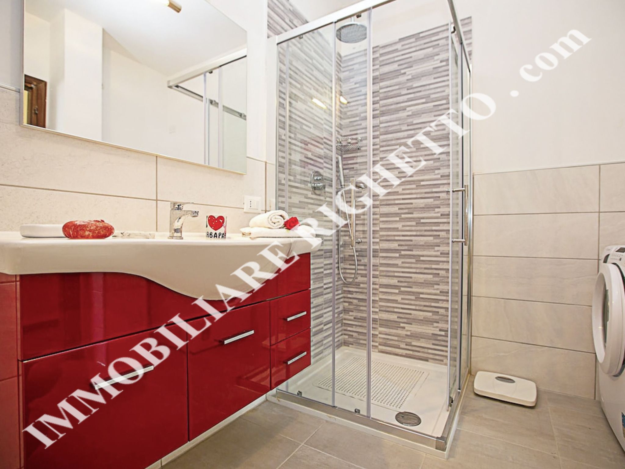 offerta immobile in vendita Ampio appartamento con VISTA LAGO.