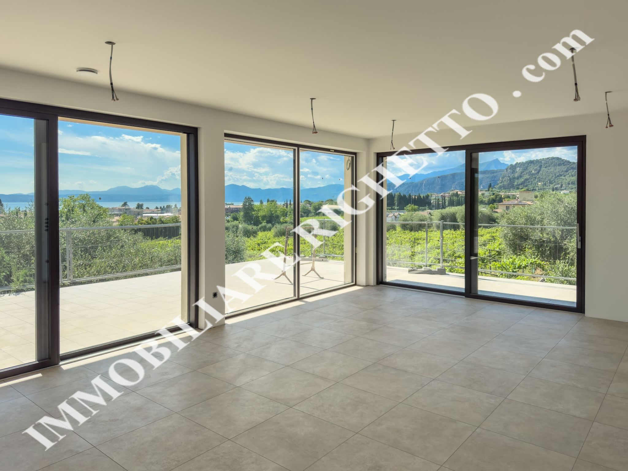 offer property for sale Beautiful, modern villas with private pools and LAKE VIEW.