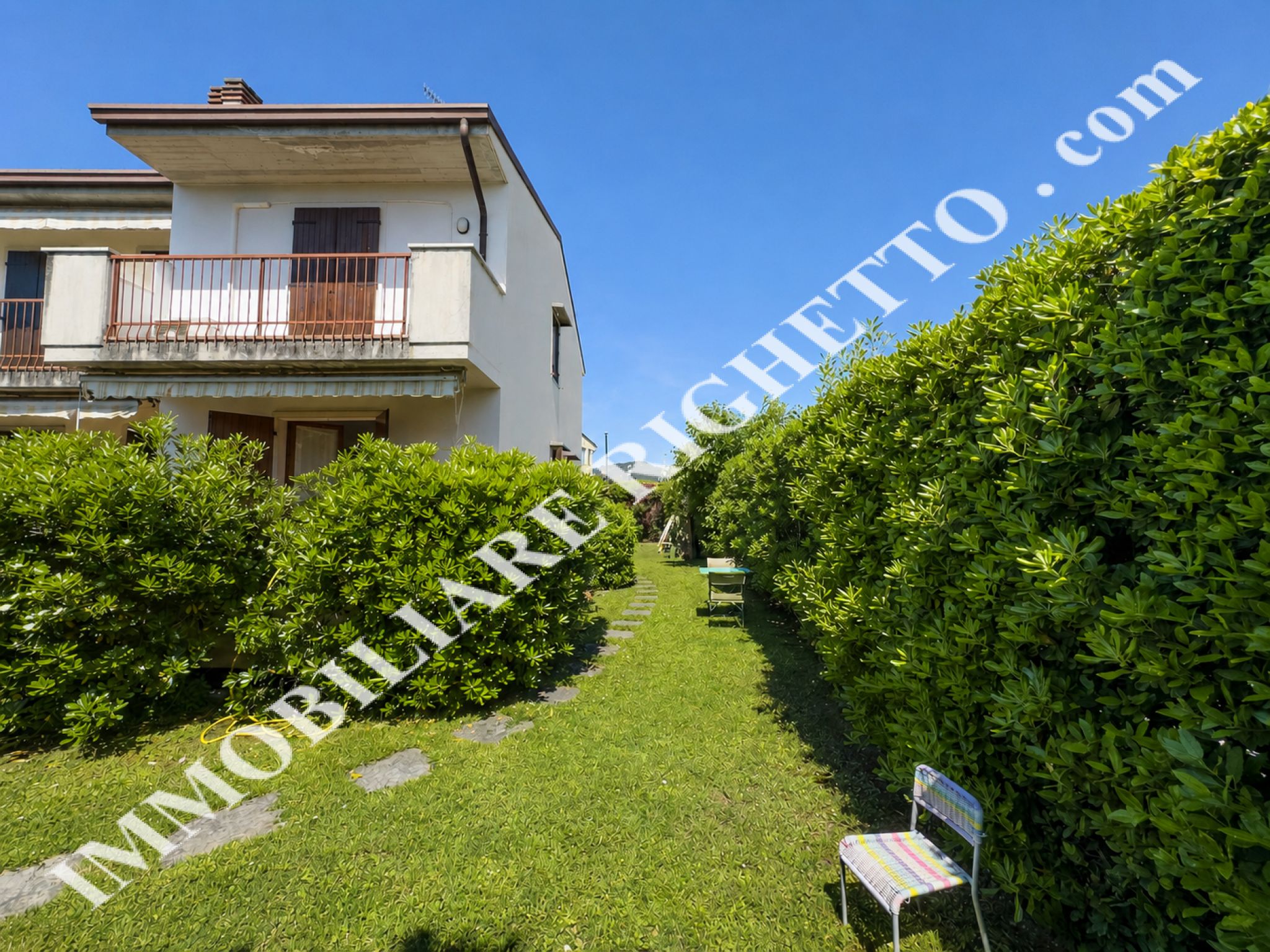 offerta immobile in vendita Villetta d'angolo ad un passo dal Centro e dal Lago.